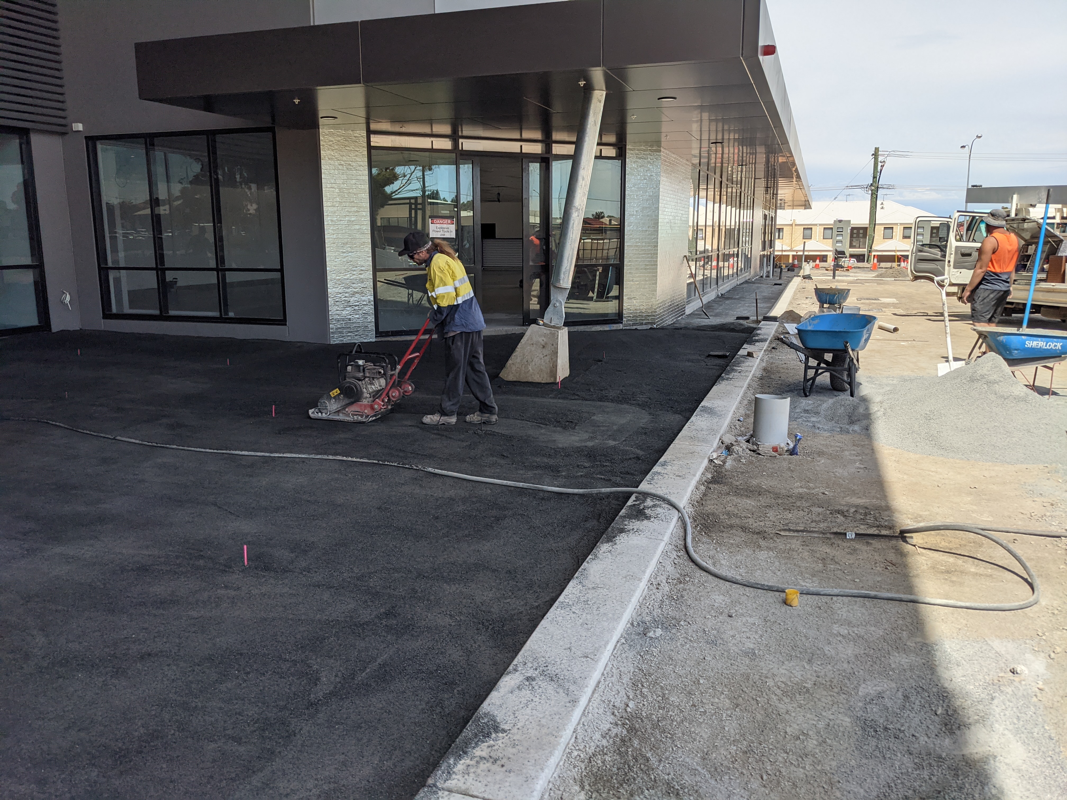 Phoenix Goldfields team completing commercial concrete paving works in Kalgoorlie